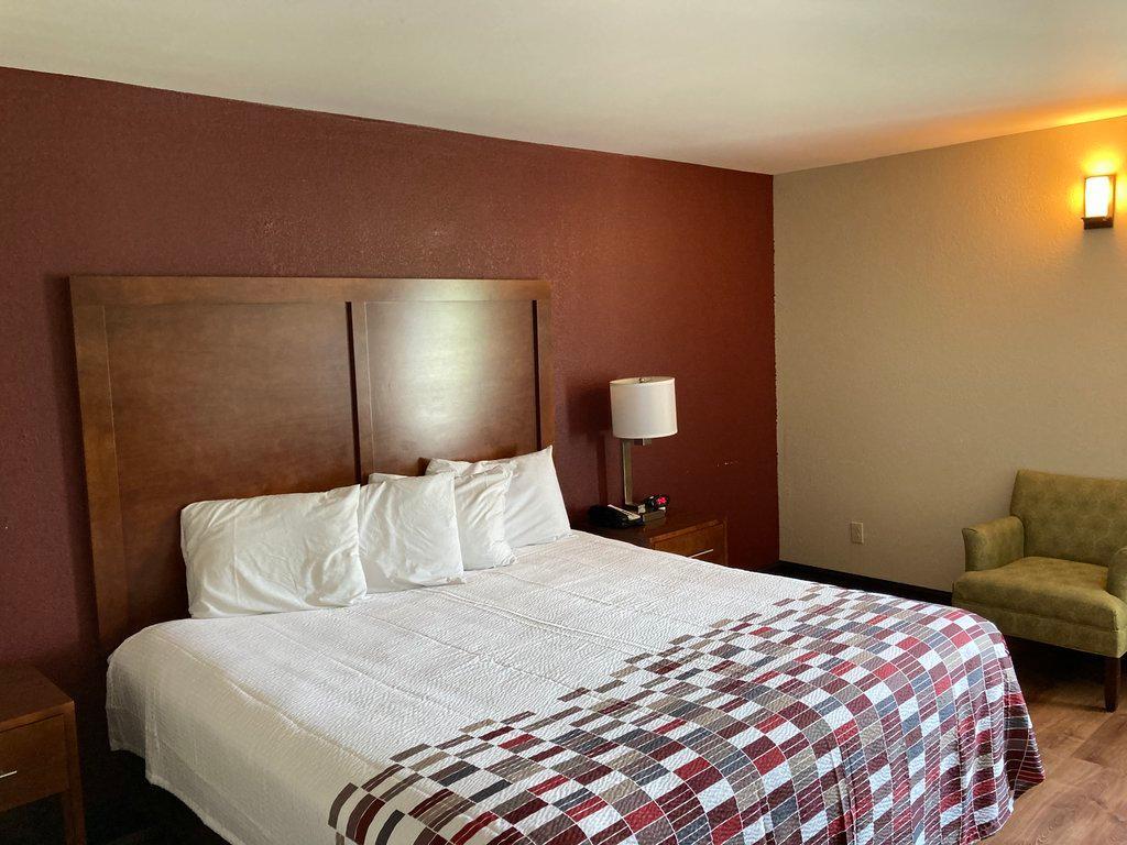 Red Roof Inn Newport News - Йорктаун Екстериор снимка