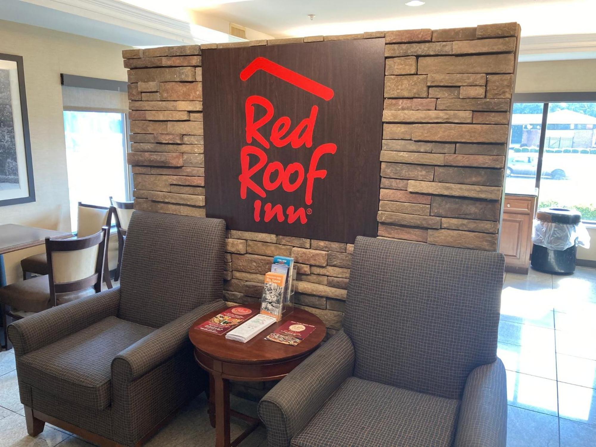 Red Roof Inn Newport News - Йорктаун Екстериор снимка