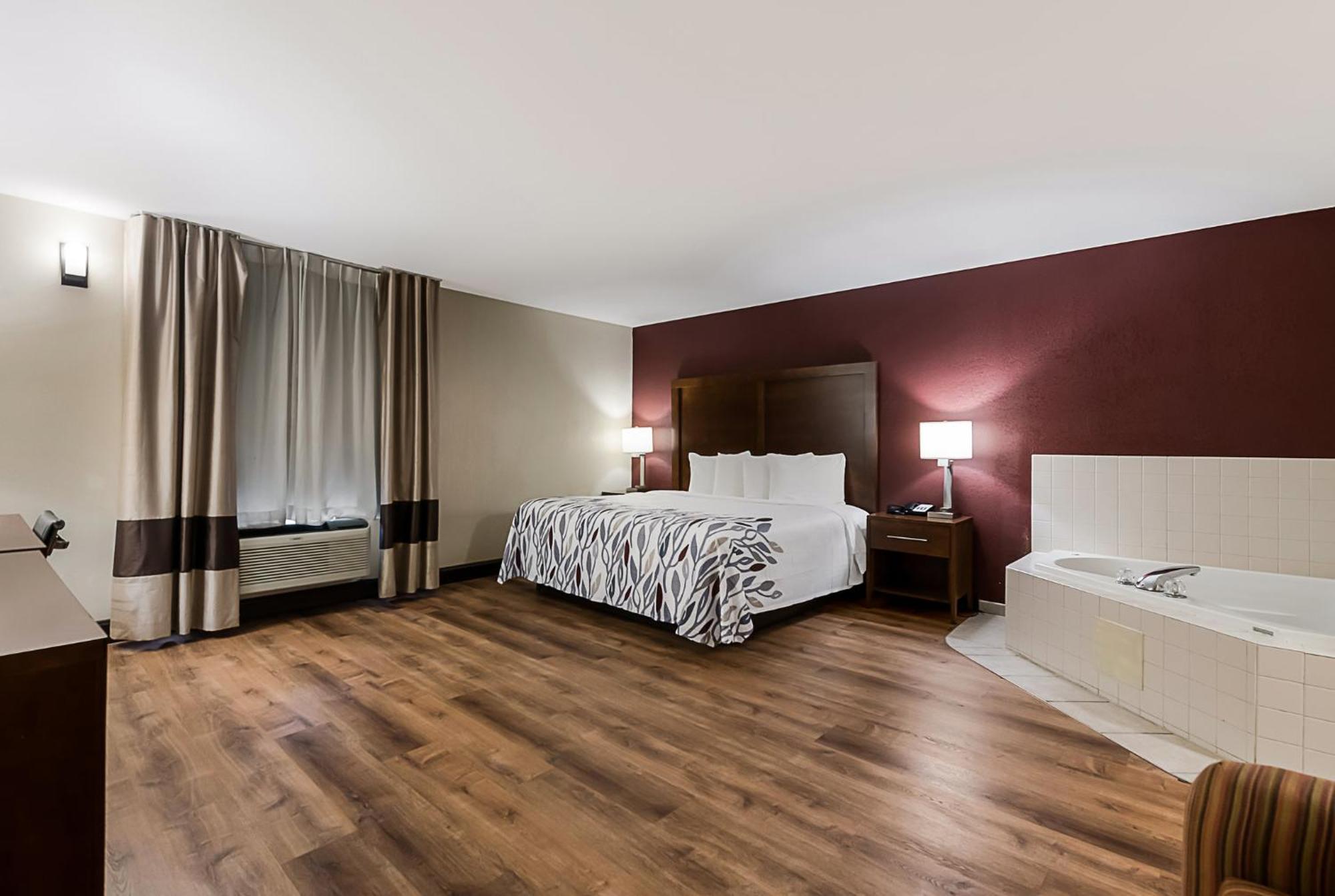 Red Roof Inn Newport News - Йорктаун Екстериор снимка