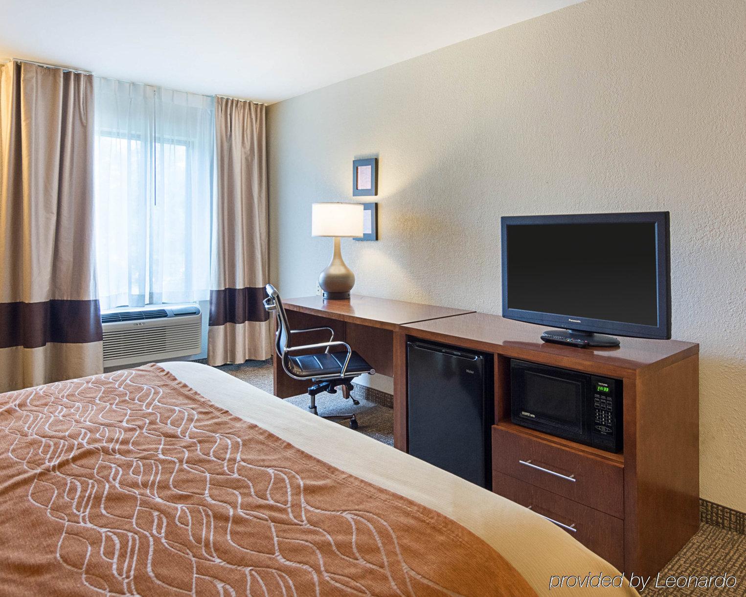 Red Roof Inn Newport News - Йорктаун Екстериор снимка
