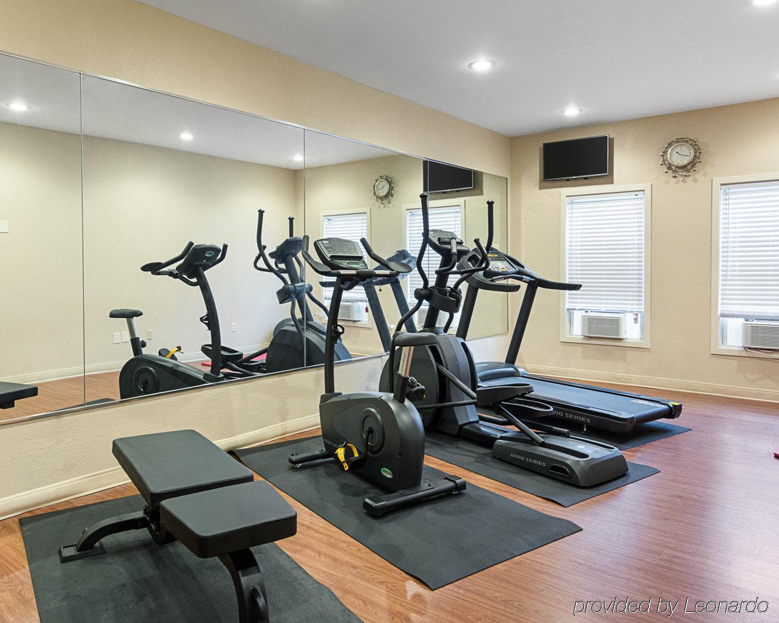 Red Roof Inn Newport News - Йорктаун Екстериор снимка